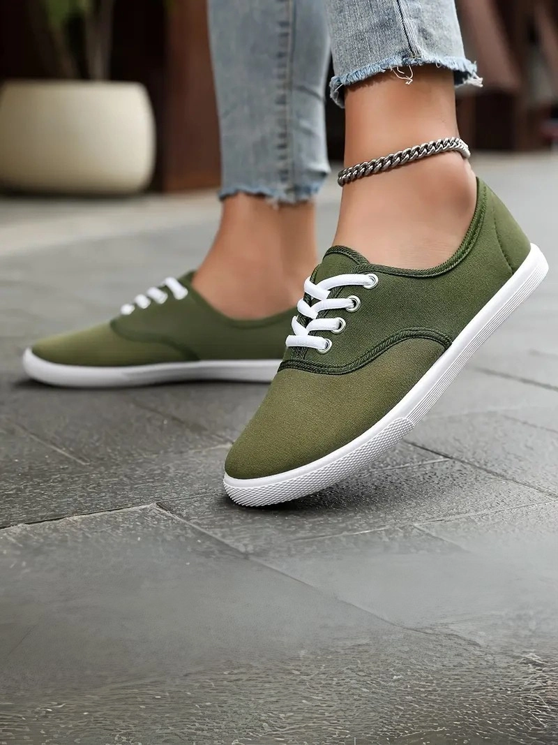 Düşük Tabanlı Bağcıklı Hafif ve Rahat Günlük Kullanım İçin Kahverengi Kadın Sneaker